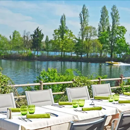 Hotel Logis - Hotel & Restaurant Des Lacs Paris Sud Viry-Châtillon
