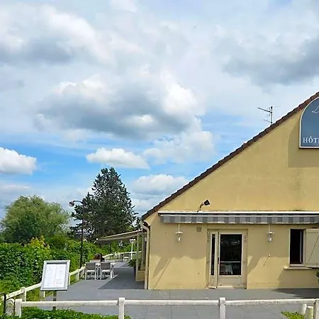 Logis - & Restaurant Des Lacs Paris Sud Hotel 3*