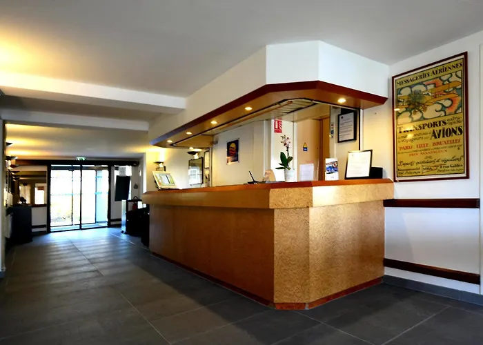Hotel Logis Des Lacs Paris Sud